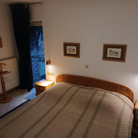 Lenzenhaus * Wallscheid